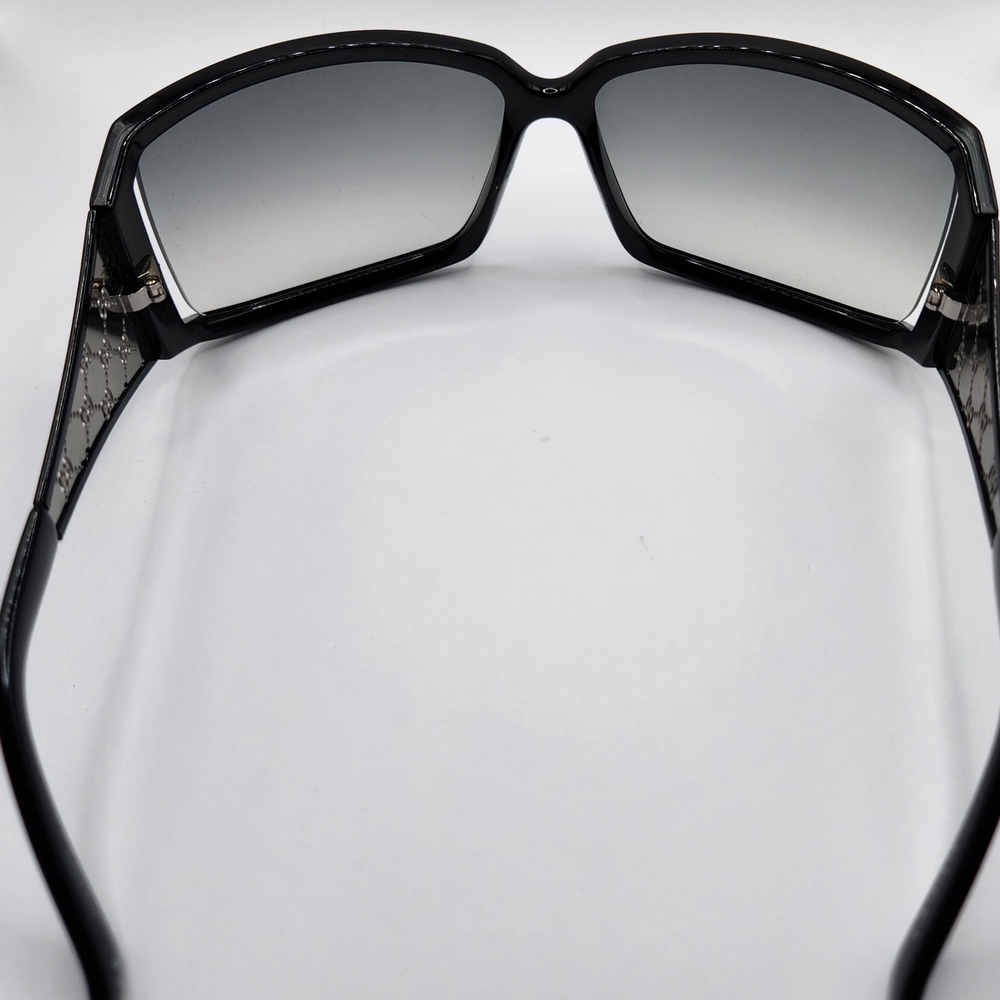 Gucci Women's Black Sunglasses - Picture 8 of 11